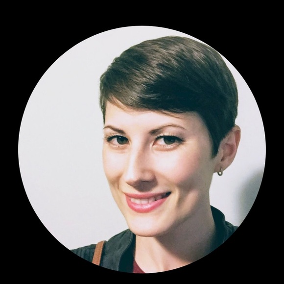 Meet your Posher, Jessica - Picture 1 of 1